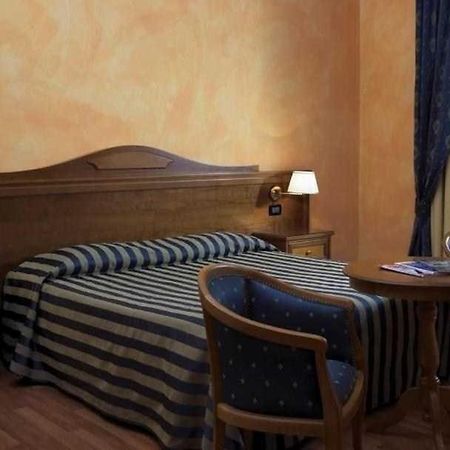 Hotel De La Ville Bereguardo Ngoại thất bức ảnh