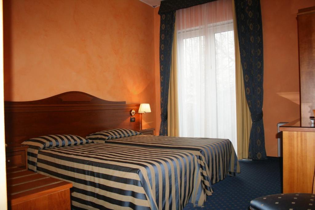 Hotel De La Ville Bereguardo Ngoại thất bức ảnh